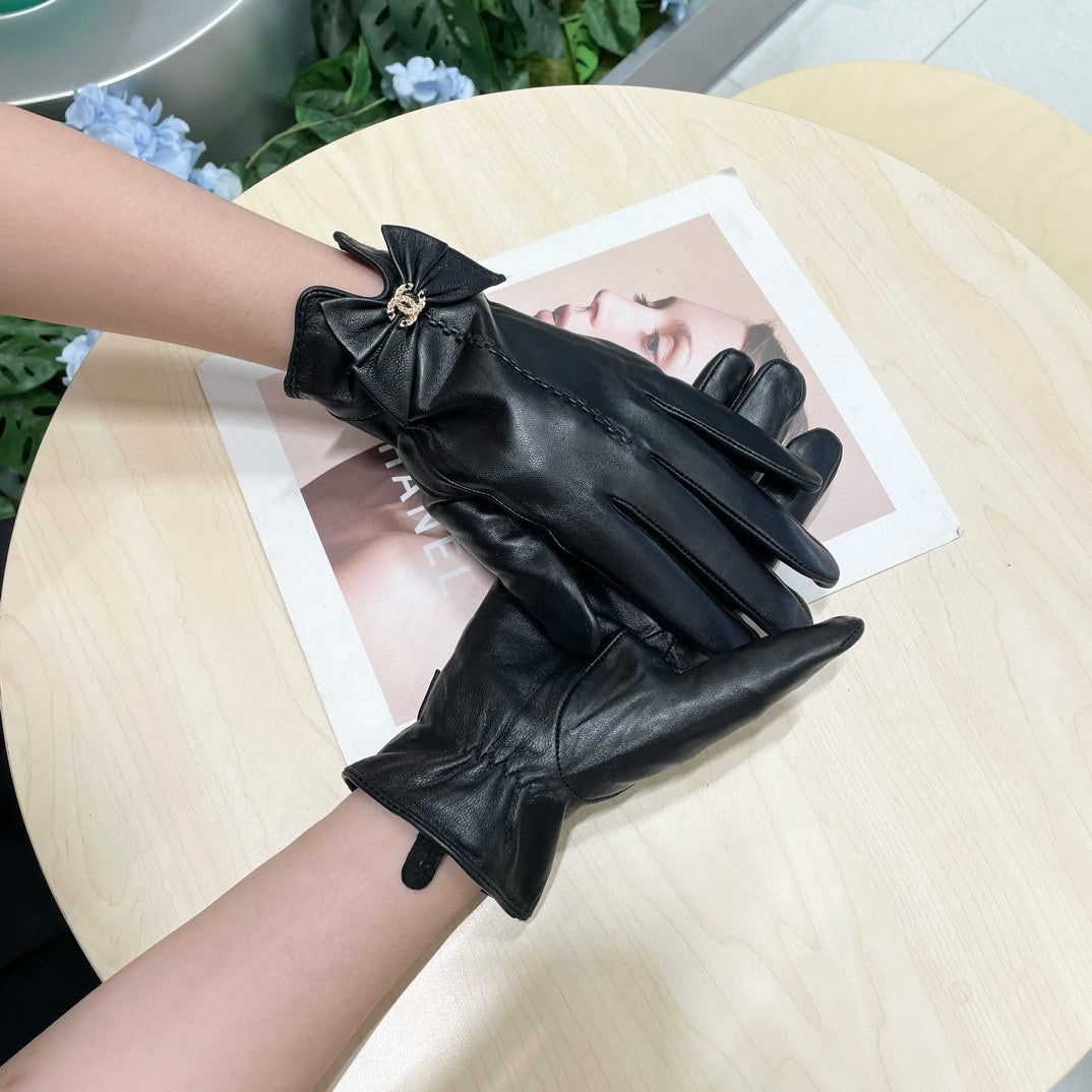 GLOVES IN BLACK LAMBSKIN 464983 - M