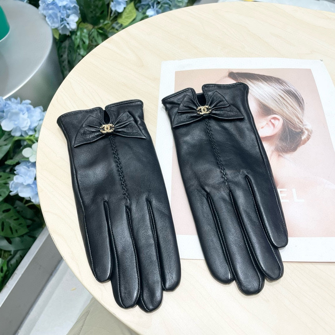 GLOVES IN BLACK LAMBSKIN 464983 - M
