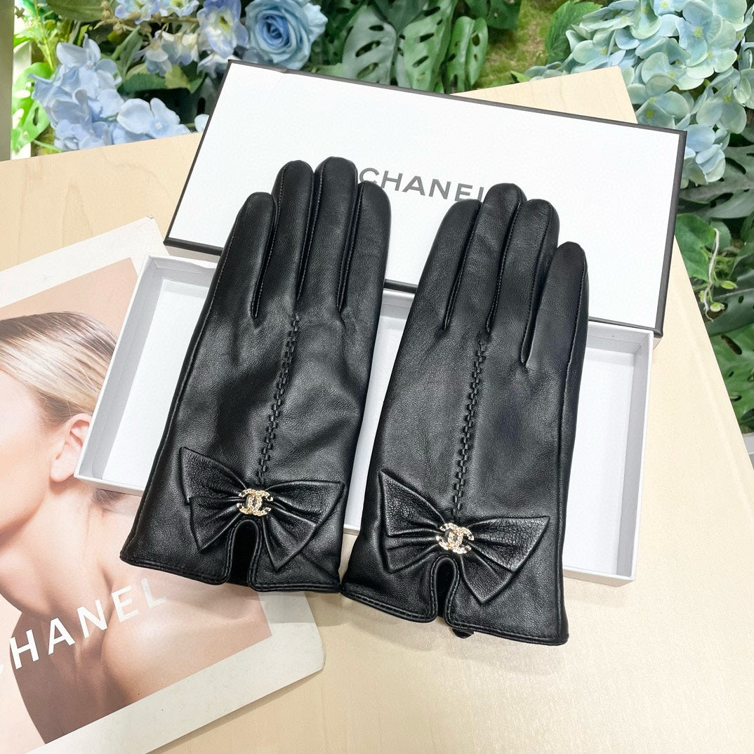 GLOVES IN BLACK LAMBSKIN 464983 - M