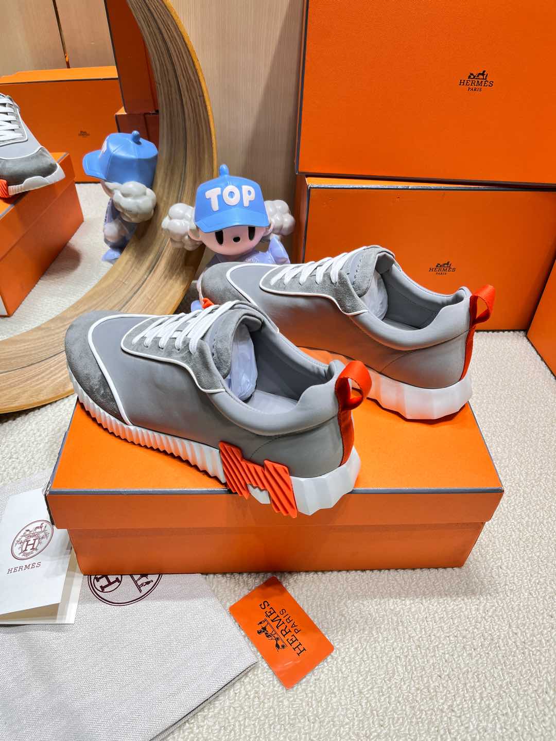 BOUNCING SNEAKER IN SMOKE GRAY SUEDE AND CALFSKIN - 34