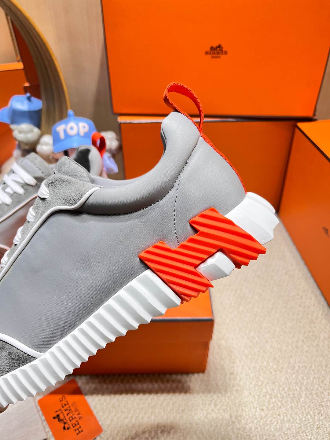 BOUNCING SNEAKER IN SMOKE GRAY SUEDE AND CALFSKIN - 34