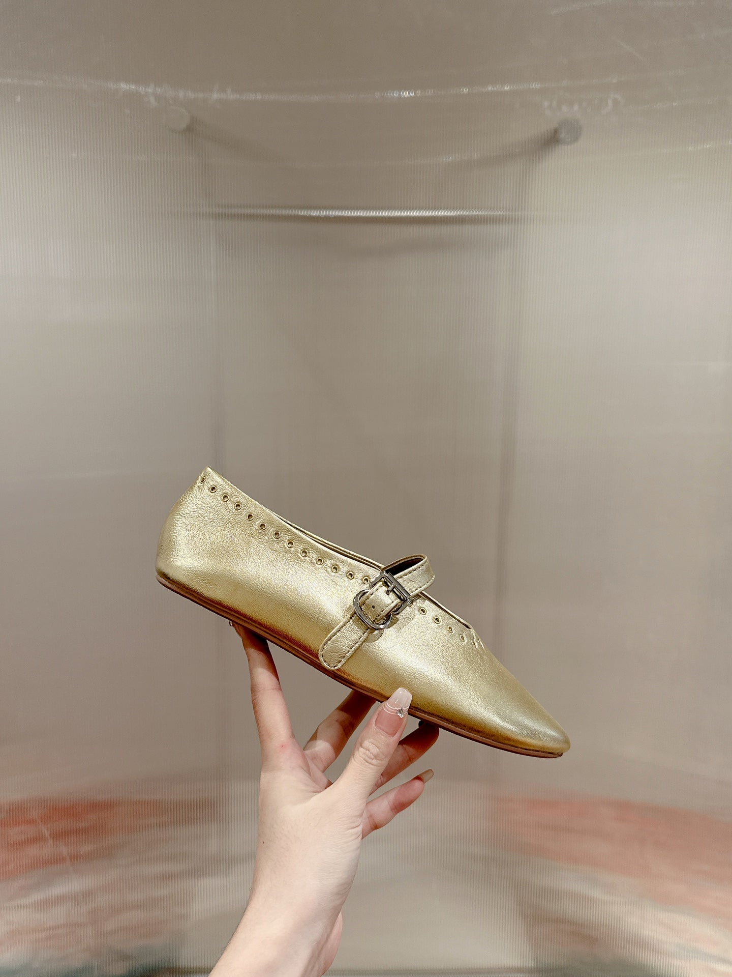 ALAIA MARY JANE IN GOLD LAMBSKIN WITH GOLD HARDWARE - 35