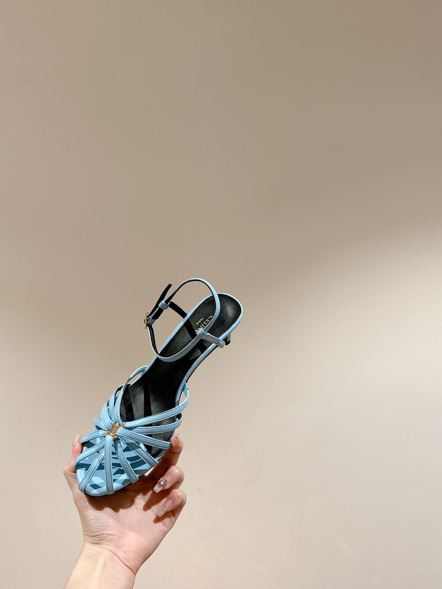 TRIOMPHE SANDAL 85 MM IN POWDER BLUE LAMBSKIN - 35