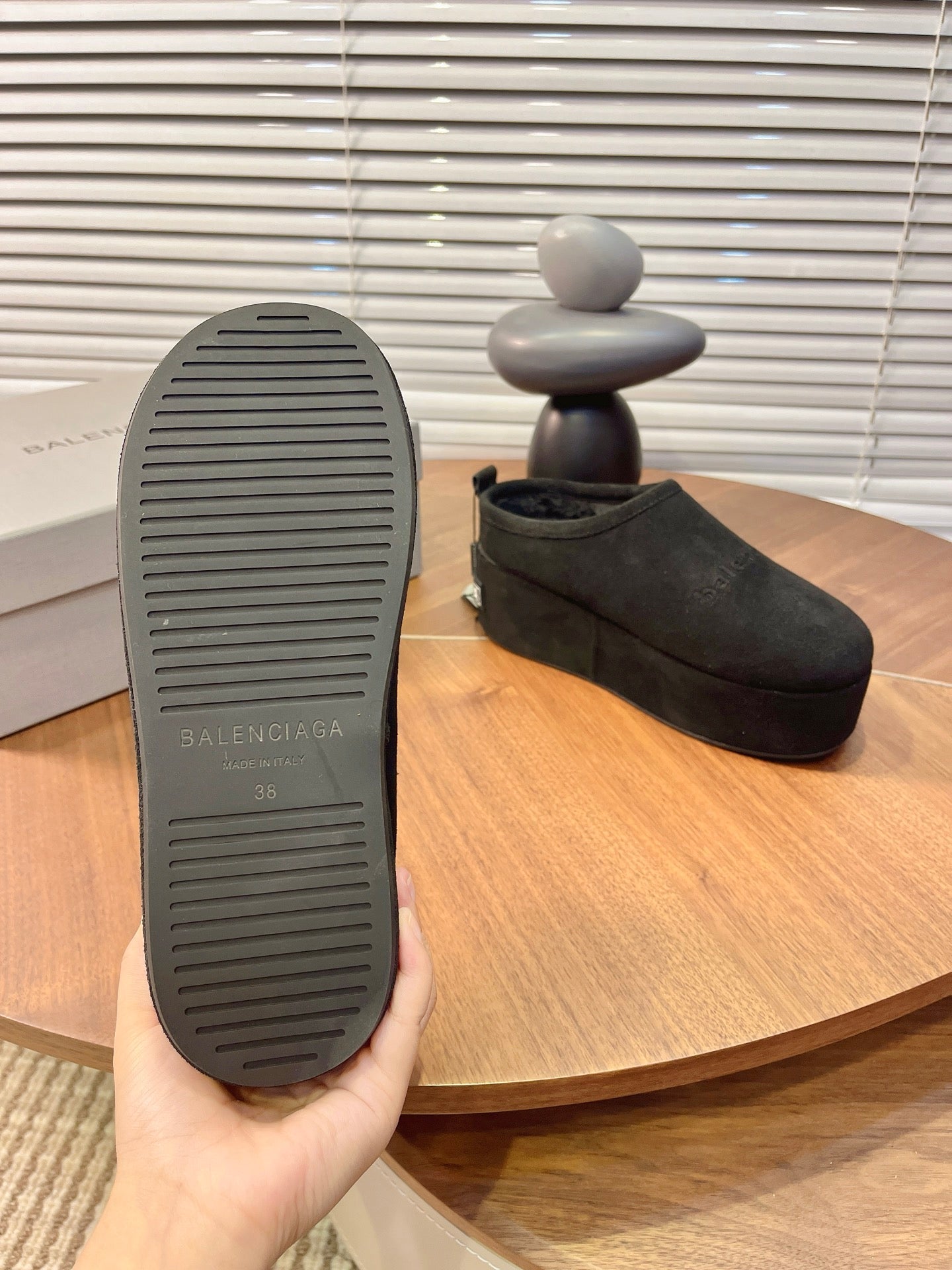 BALENCIAGA 25S AURALEE SLIP-ON 50 MM IN BLACK SUEDE - 35