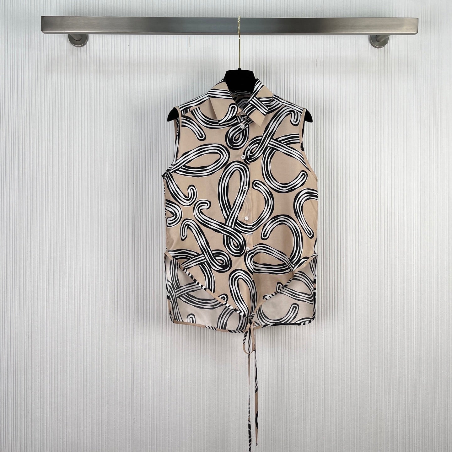 LOEWE 26S SLEEVELESS SHIRT 508