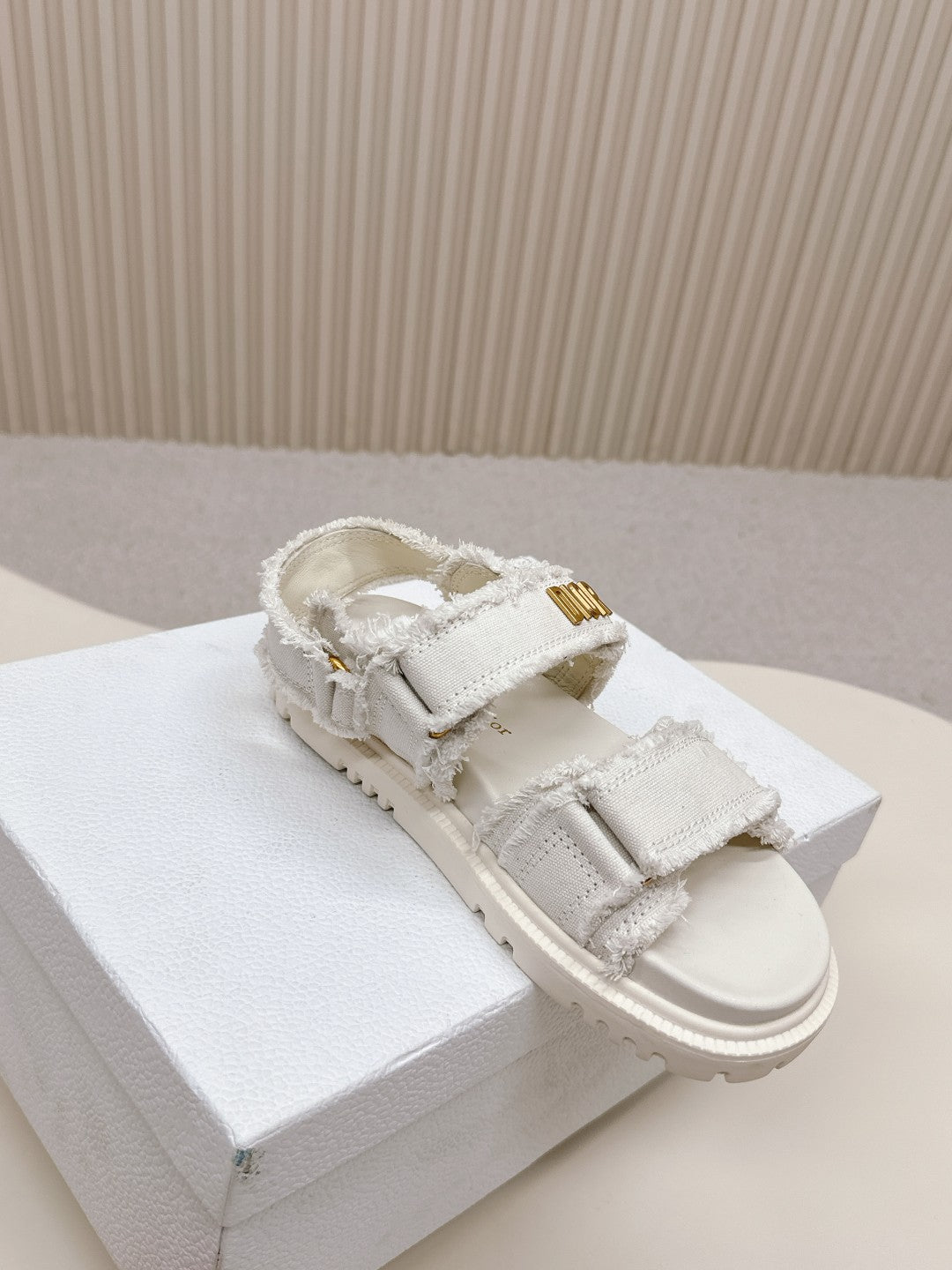 DIOR BACK-STRAP SANDALS 25S IN WHITE DENIM AND CALFSKIN WITH GOLD HARDWARE - 35