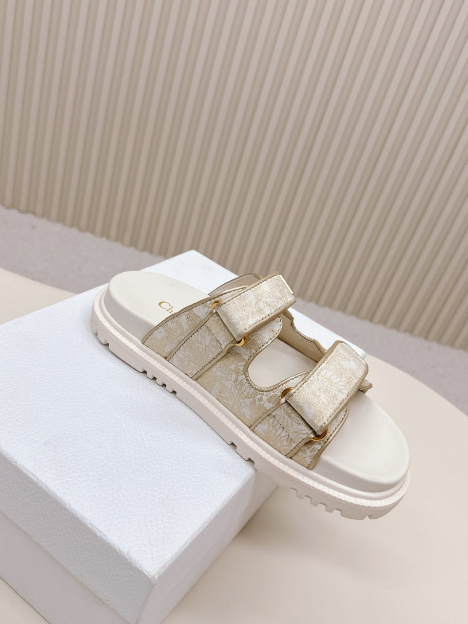 DIOR CLASSIC DOUBLE-STRAP SLIDES 25S IN WHITE MIX BEIGE FABRIC AND CALFSKIN - 35