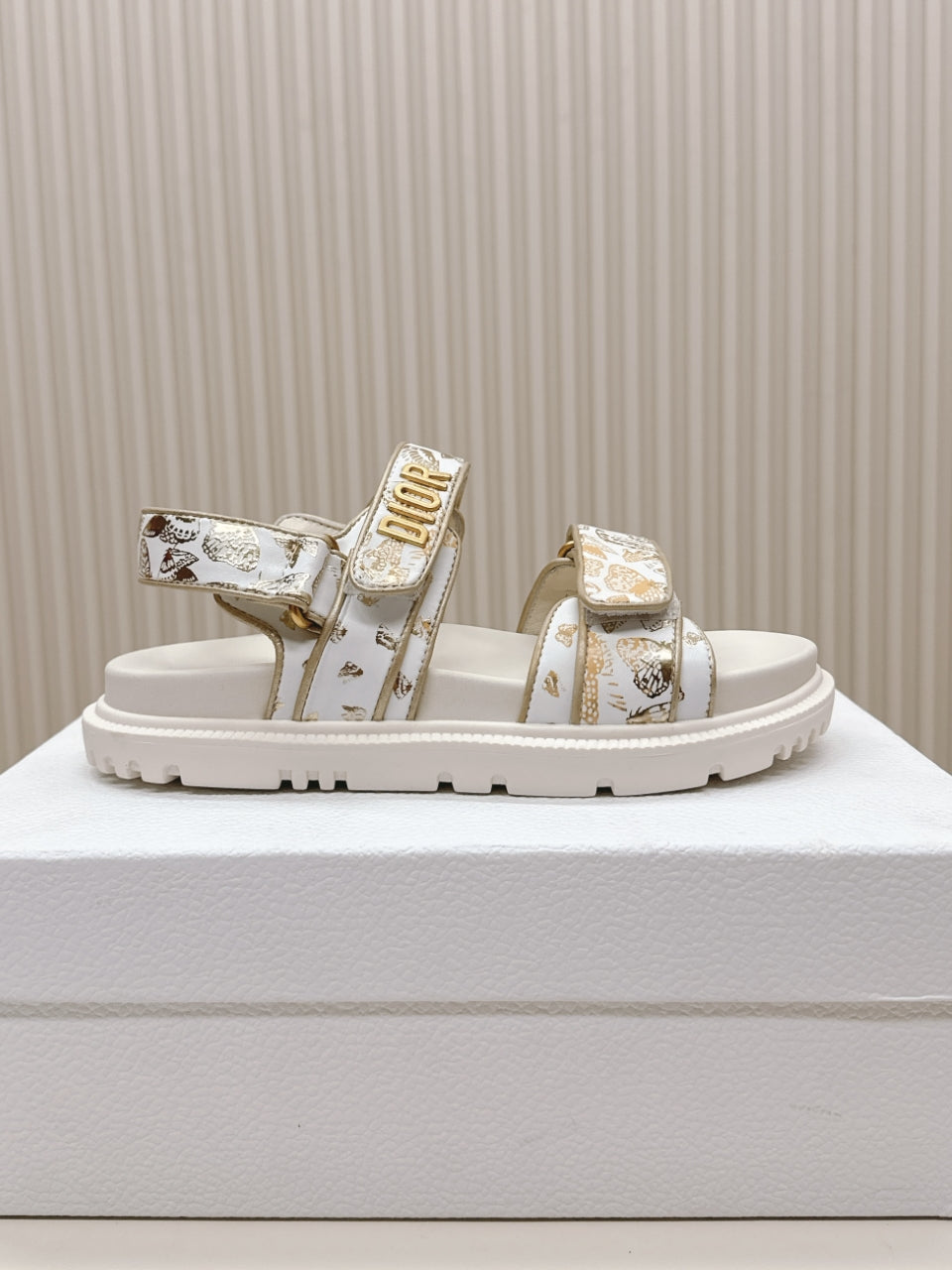DIOR BACK-STRAP SANDALS 25S IN CREAM WHITE AND GOLD CALFSKIN WITH BUTTERFLY MOTIF - 35
