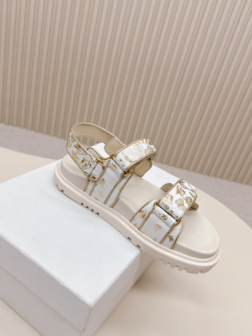 DIOR BACK-STRAP SANDALS 25S IN CREAM WHITE AND GOLD CALFSKIN WITH BUTTERFLY MOTIF - 35