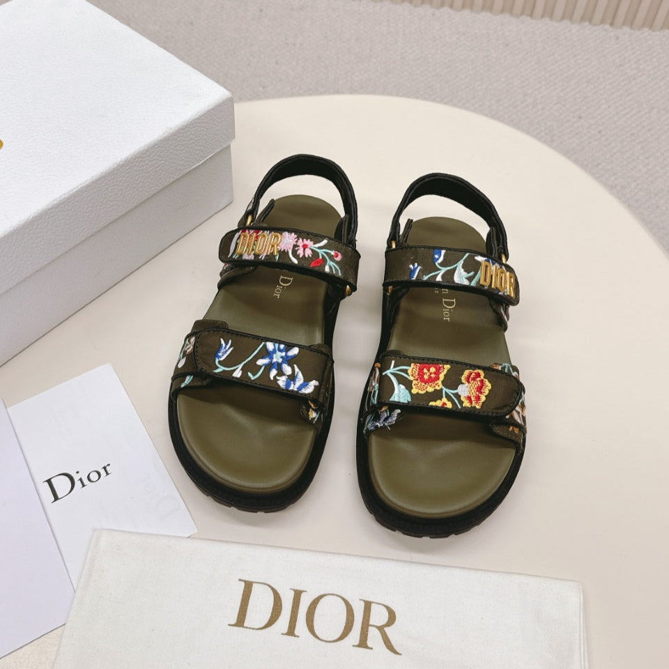 DIOR BACK-STRAP SANDALS 25S IN MOSS GREEN CALFSKIN EMBROIDERED WITH PETITES FLEURS - 35