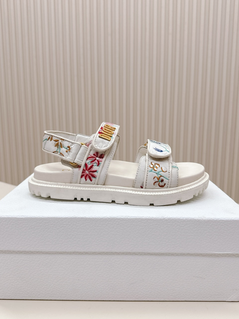 DIOR BACK-STRAP SANDALS 25S IN CREAM WHITE CALFSKIN EMBROIDERED WITH PETITES FLEURS - 35