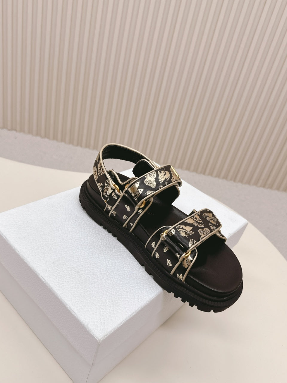 DIOR BACK-STRAP SANDALS 25S IN BLACK AND GOLD CALFSKIN WITH BUTTERFLY MOTIF - 35