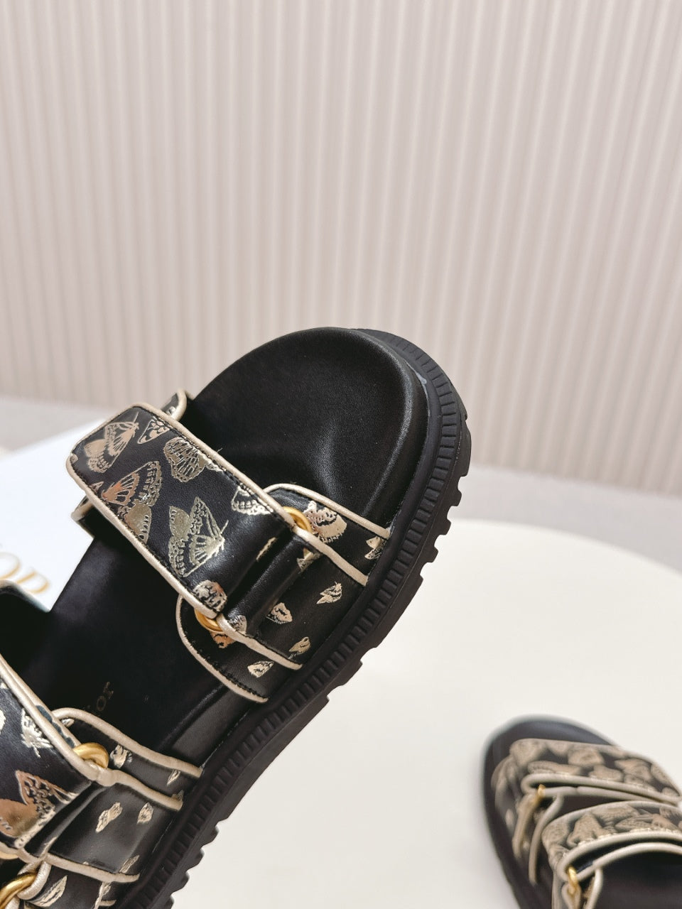 DIOR BACK-STRAP SANDALS 25S IN BLACK AND GOLD CALFSKIN WITH BUTTERFLY MOTIF - 35