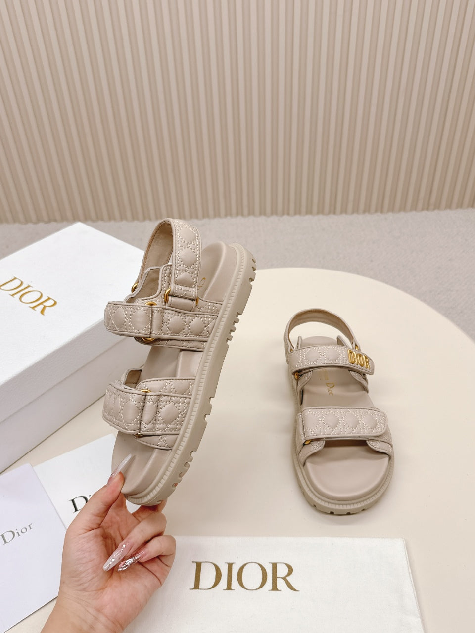 DIOR BACK-STRAP SANDALS 25S IN LIGHT BEIGE CALFSKIN - 35