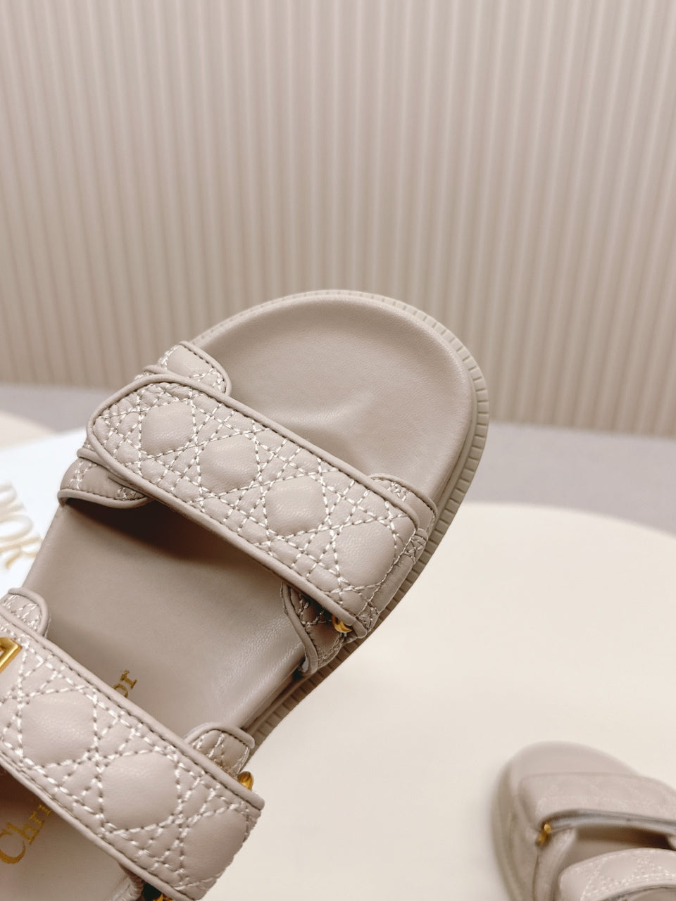 DIOR BACK-STRAP SANDALS 25S IN LIGHT BEIGE CALFSKIN - 35