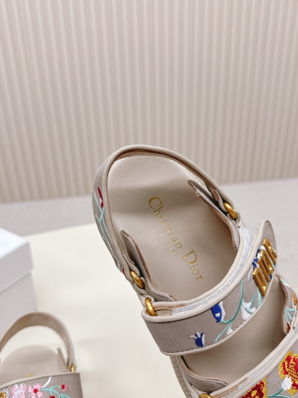 DIOR BACK-STRAP SANDALS 25S IN BEIGE CALFSKIN EMBROIDERED WITH PETITES FLEURS - 35