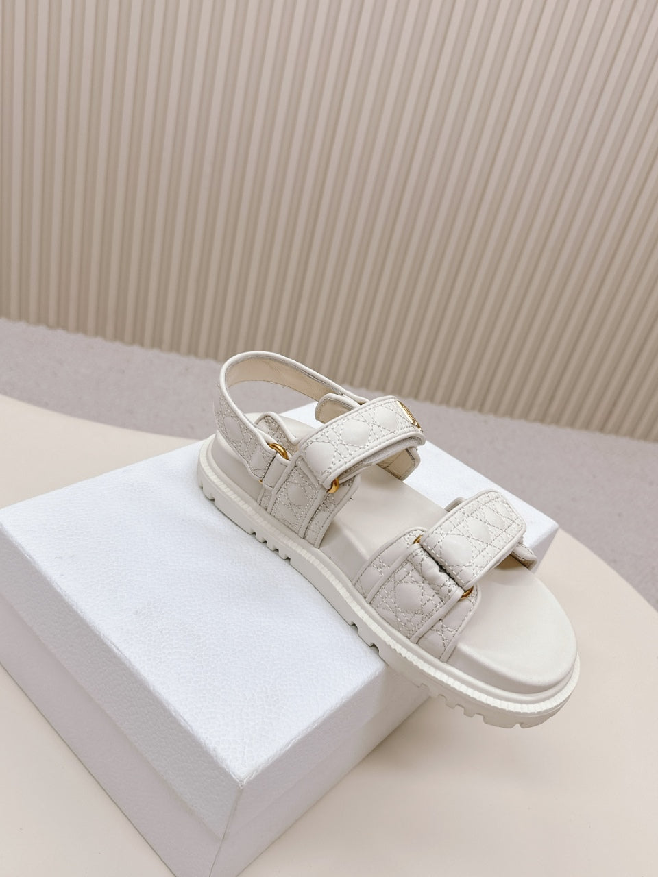 DIOR BACK-STRAP SANDALS 25S IN CREAM WHITE CALFSKIN - 35