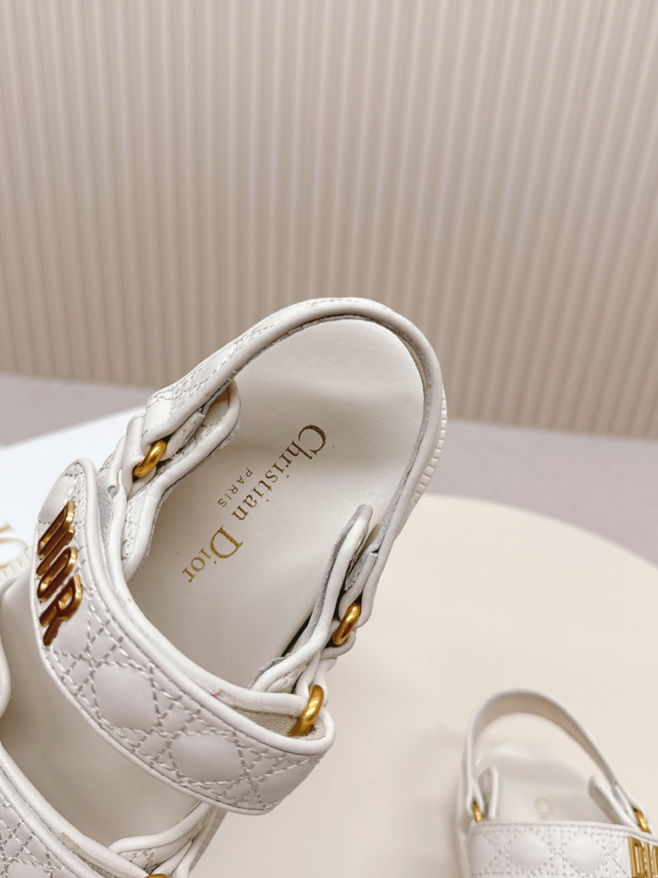 DIOR BACK-STRAP SANDALS 25S IN CREAM WHITE CALFSKIN - 35