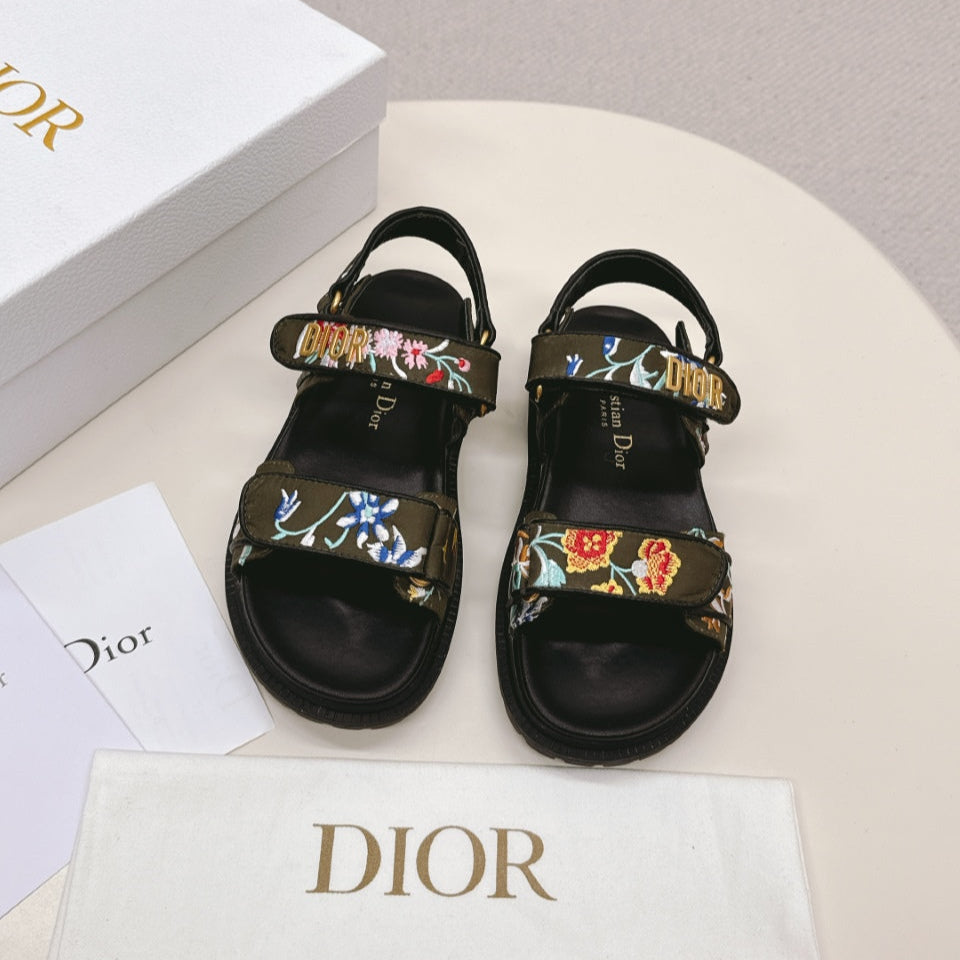 DIOR BACK-STRAP SANDALS 25S IN MOSS GREEN AND BLACK CALFSKIN EMBROIDERED WITH PETITES FLEURS - 35