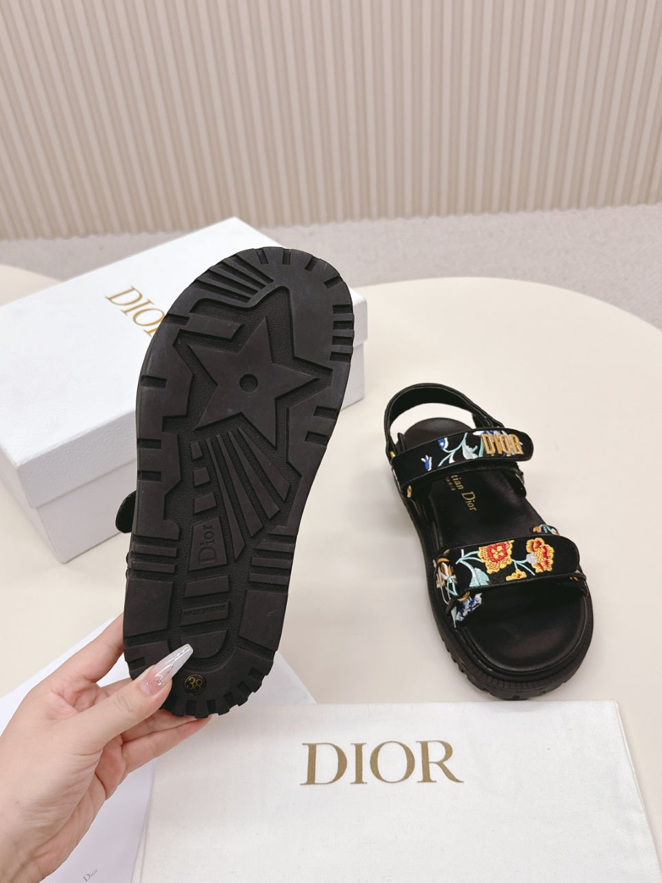 DIOR BACK-STRAP SANDALS 25S IN BLACK CALFSKIN EMBROIDERED WITH PETITES FLEURS - 35