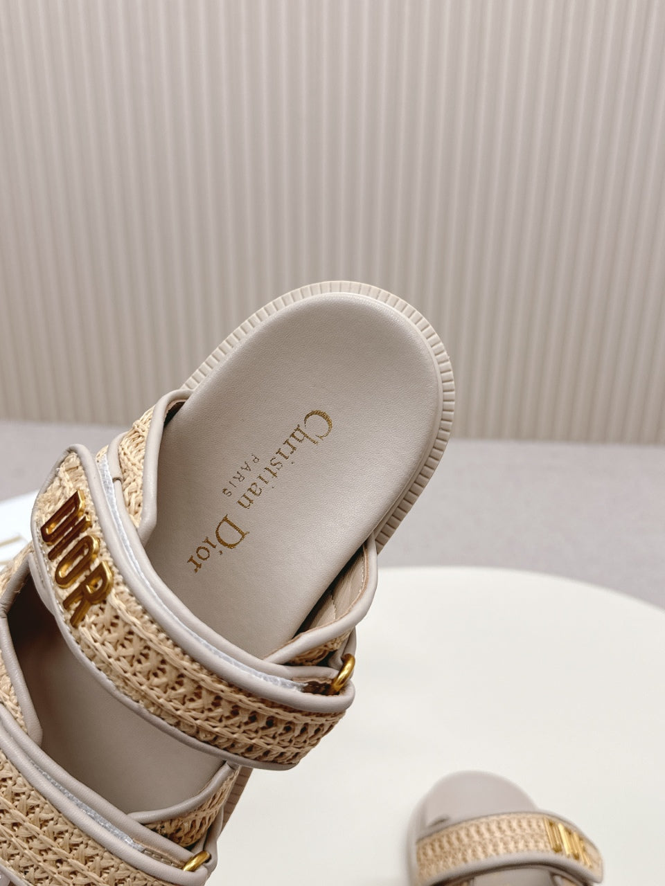 DIOR CLASSIC DOUBLE-STRAP SLIDES 25S IN BEIGE RAFFIA AND TAUPE BEIGE CALFSKIN - 35