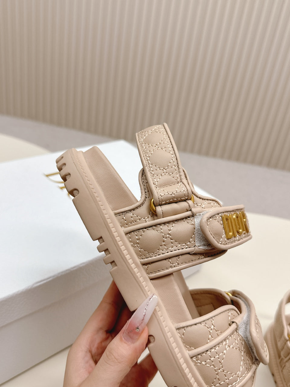 DIOR BACK-STRAP SANDALS 25S IN BEIGE CALFSKIN - 35