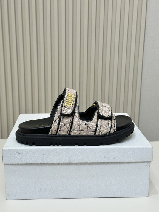 DIOR CLASSIC DOUBLE-STRAP SLIDES 25S IN SOFT ROSE BEIGE TWEED AND BLACK CALFSKIN - 35