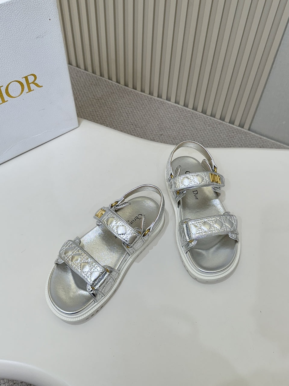 DIOR BACK-STRAP SANDALS 25S IN SILVER CALFSKIN - 35