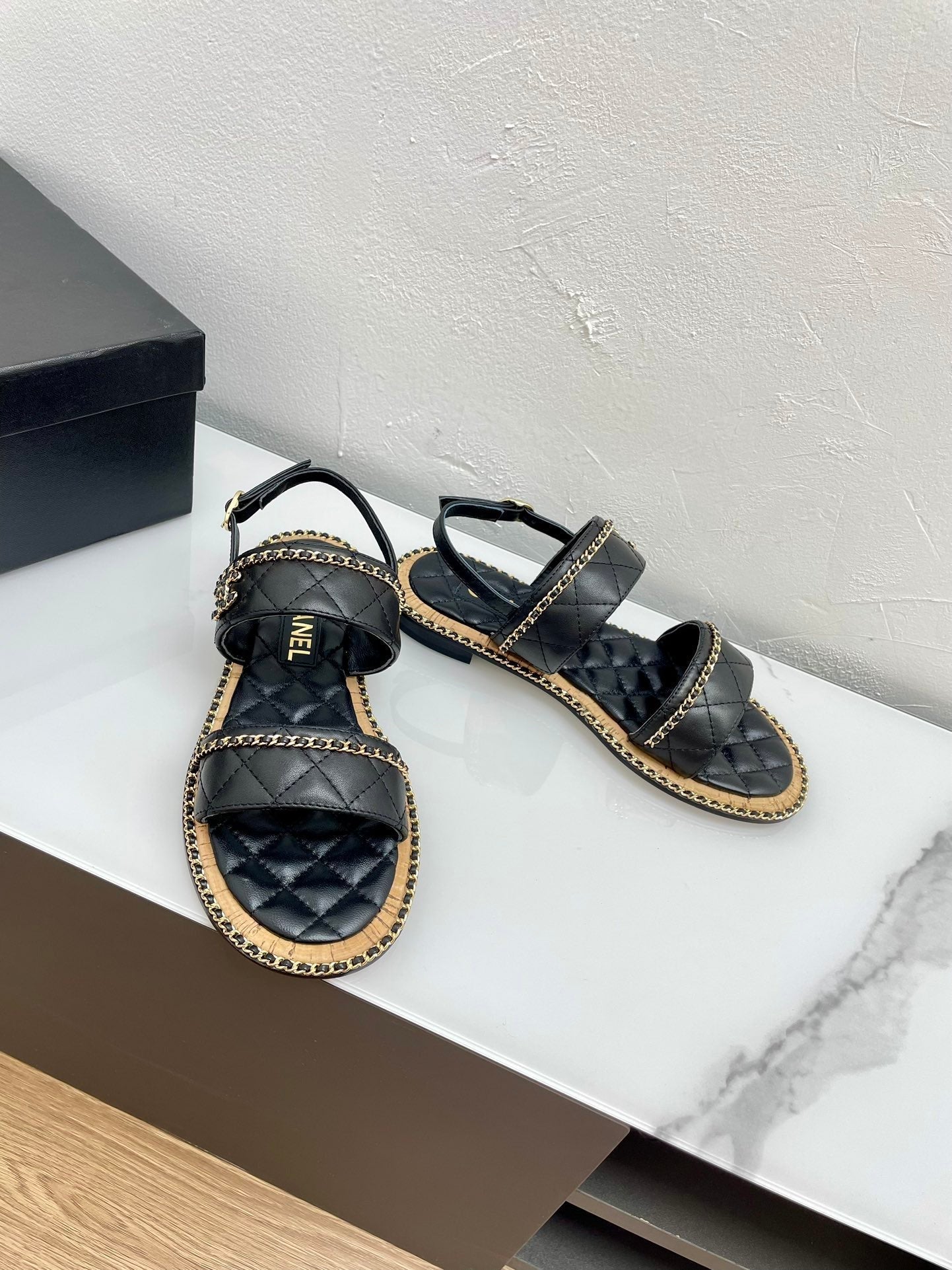 DOUBLE STRAPS SANDALS IN BLACK LAMBSKIN - 35