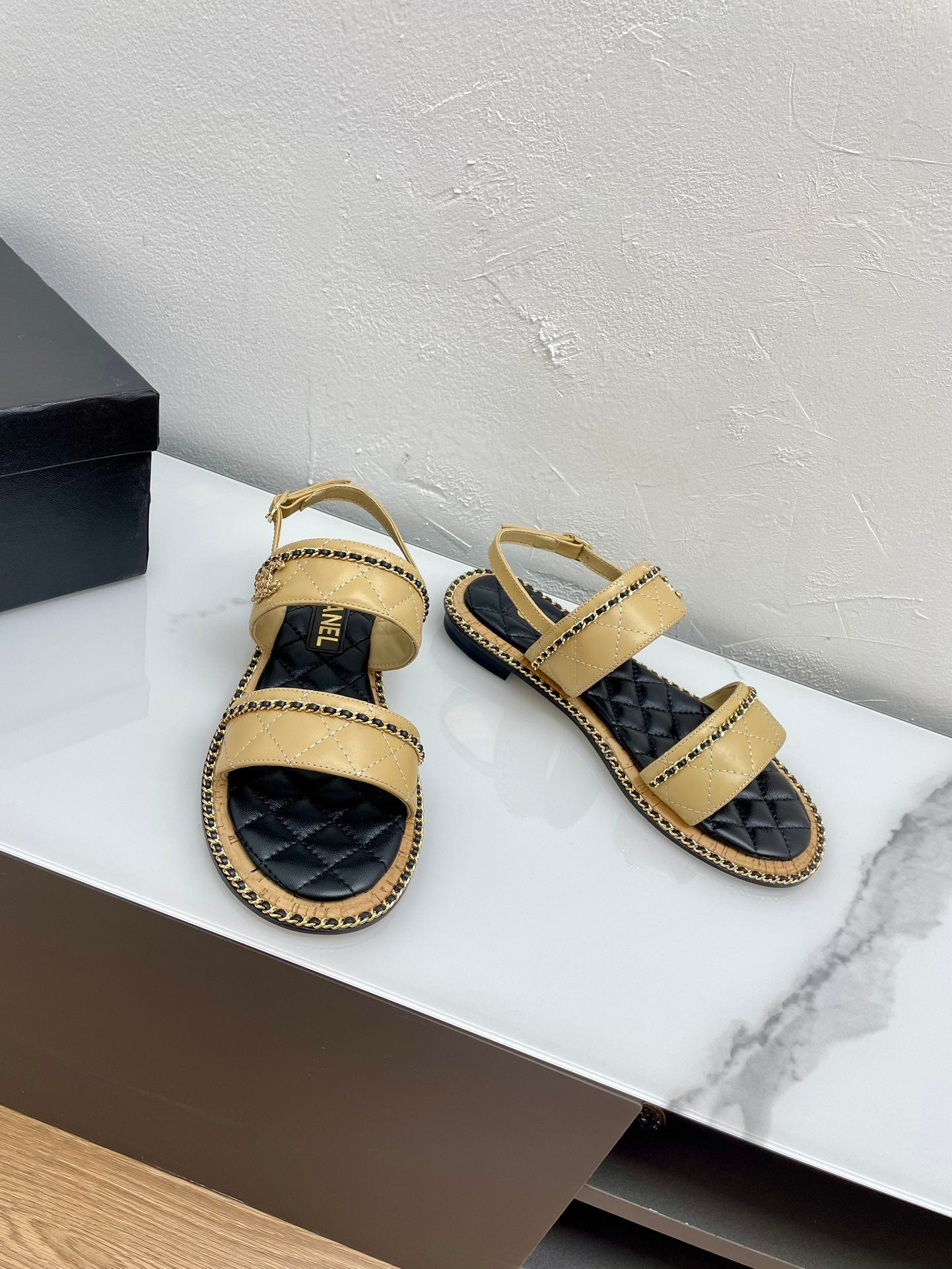DOUBLE STRAPS SANDALS IN YELLOW CREAM LAMBSKIN - 35