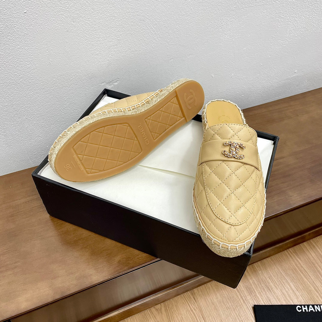 CC Women Half - Slippers Yellow Cream Lambskin - 35