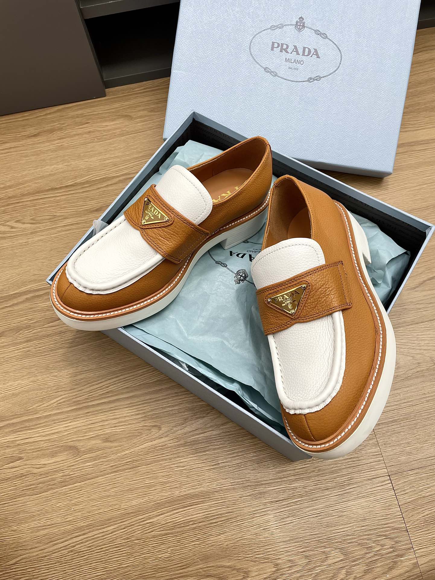 PRA CHOCOLATE LOAFERS WHITE AND BRONZE CALFSKIN - 34