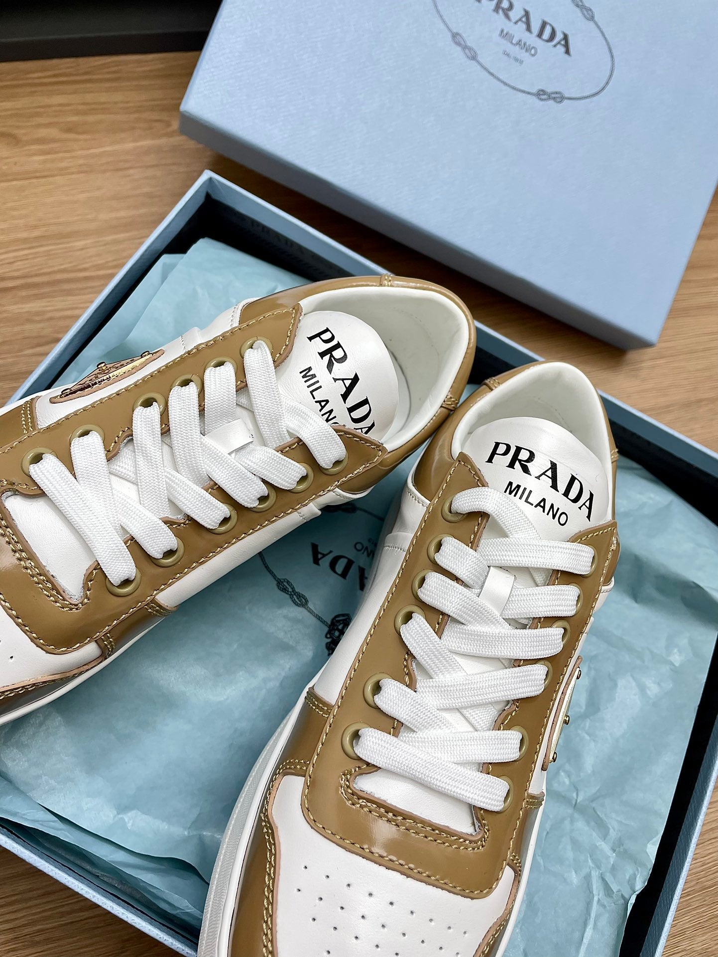 PRA DOWNTOWN BOLD SNEAKERS WHITE AND PEANUT CALFSKIN - 35