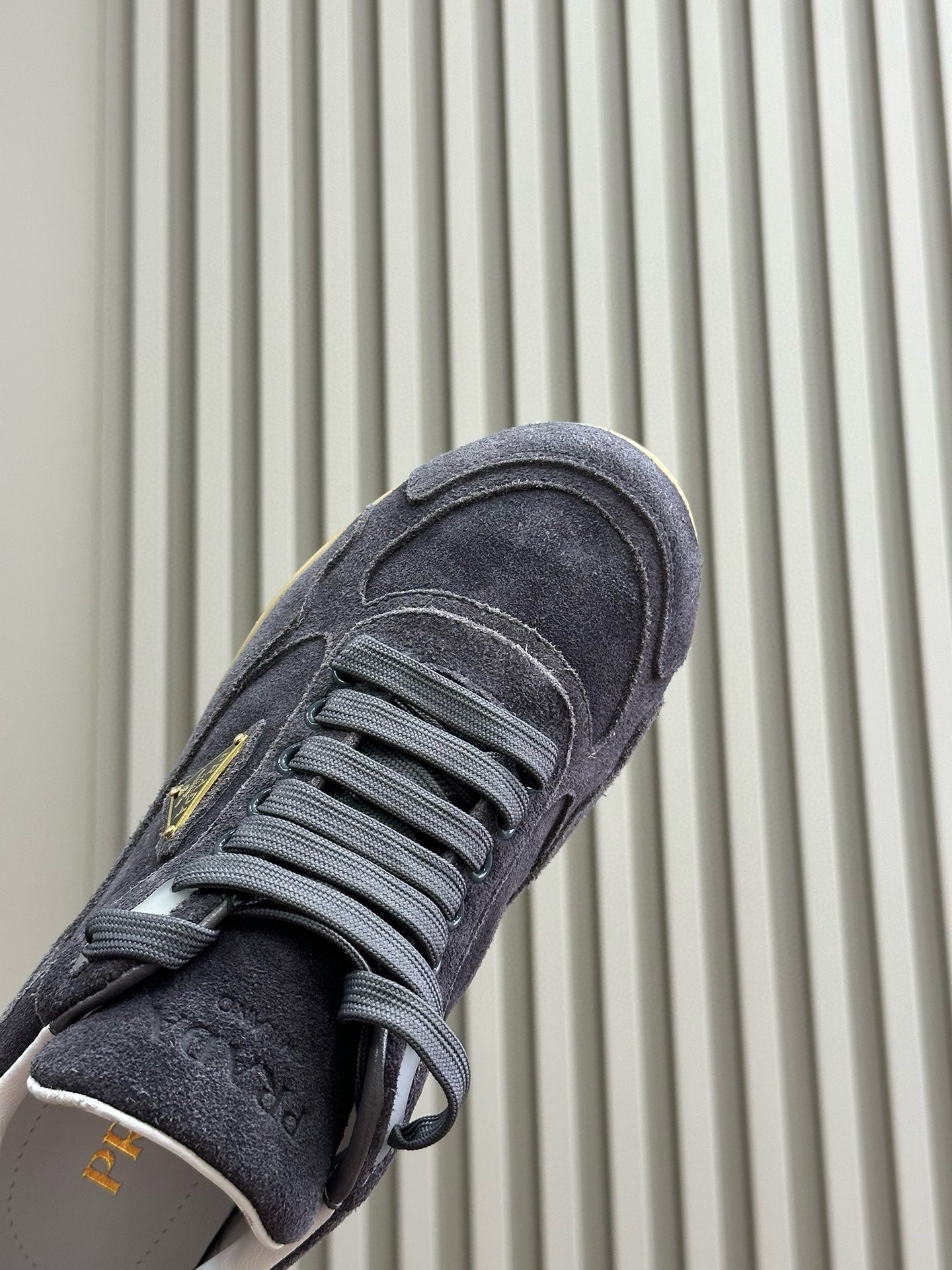 PRA TRAIL FADED SUEDE SNEAKERS CHARCOAL - 35