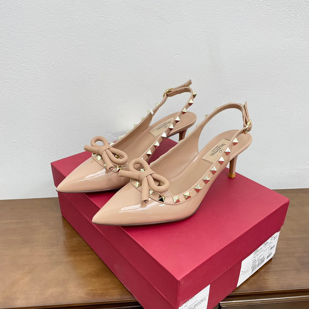 ROCKSTUD BOW SLINGBACK NUDE TAN PATENT LEATHER PUMP 60MM - 35