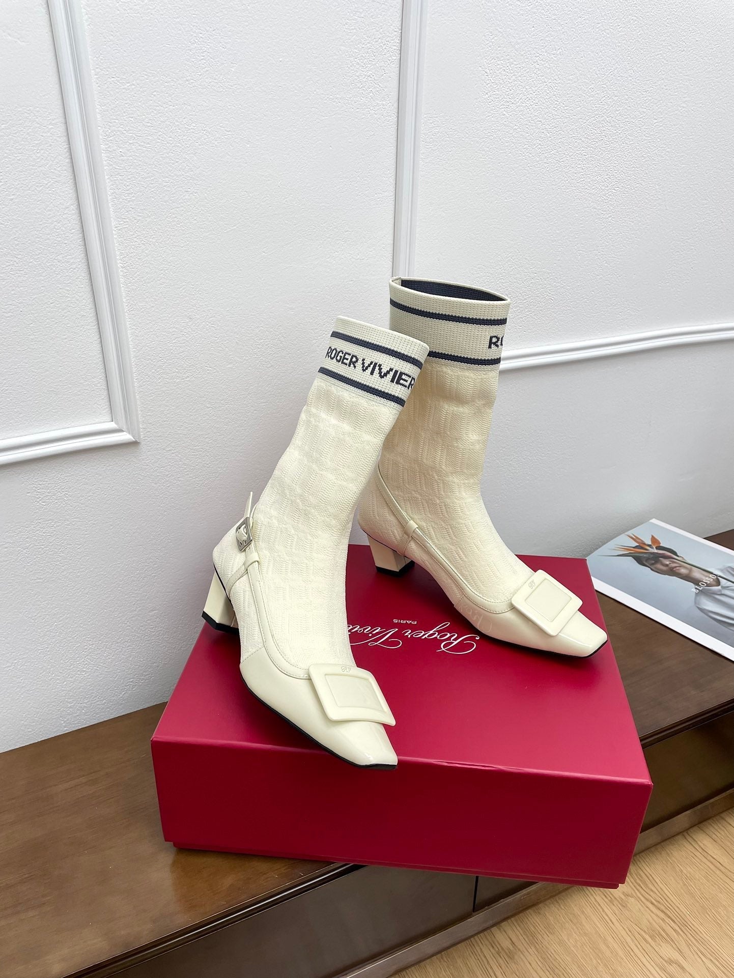 BELLE VIVIER SOCK LACQUERED BUCKLE ANKLE BOOTS IN OFF WHITE CALFSKIN AND TECHNICAL FABRIC - 35