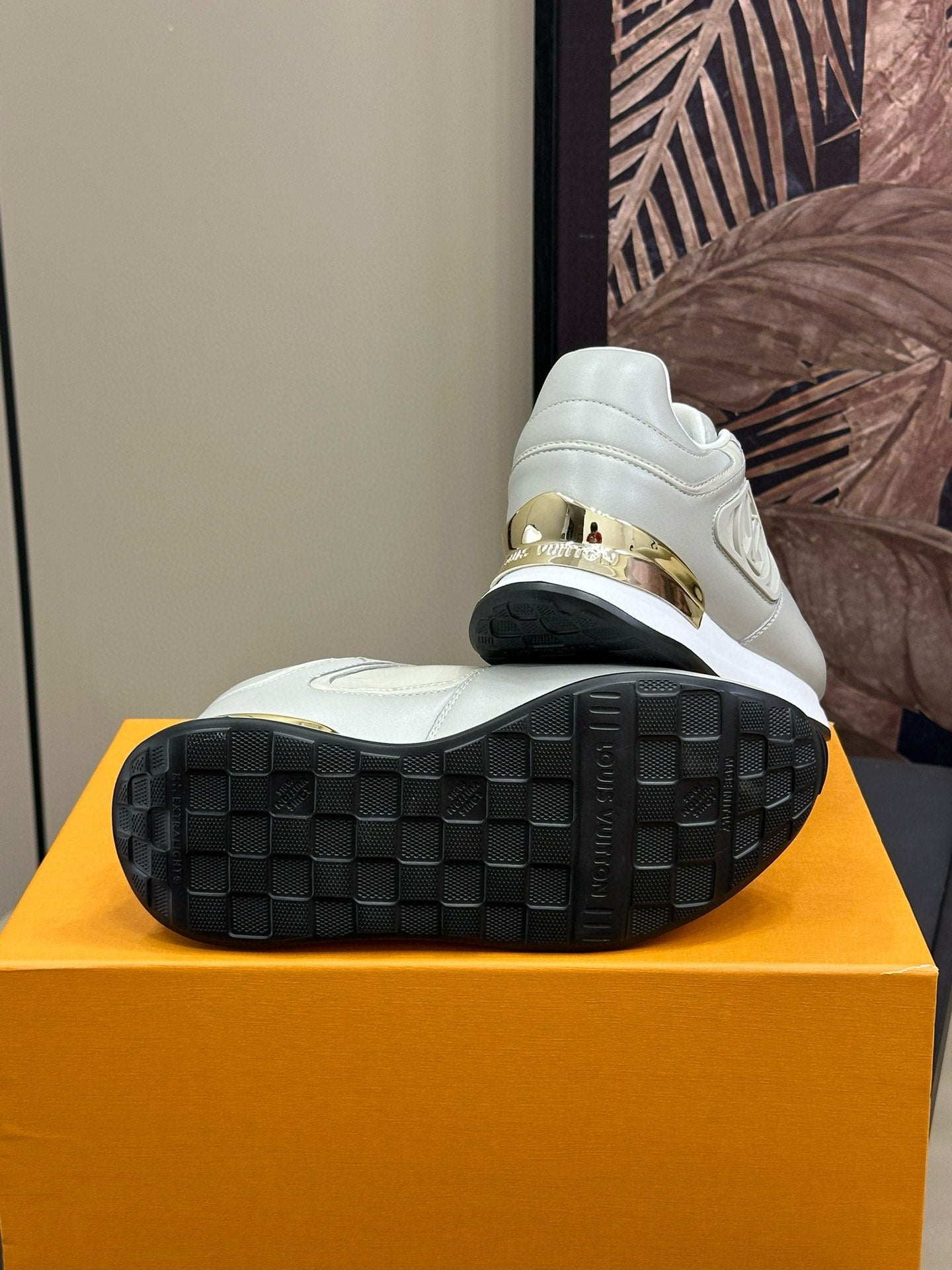 LV NEO RUN AWAY SNEAKER IN DOLPHIN GRAY CALFSKIN - 34