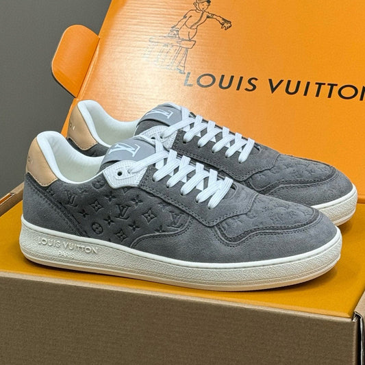 STADIUM SNEAKER IN DOVE GRAY EMBOSSED MONOGRAM SUEDE - 35