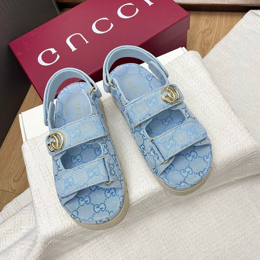 GG CLASSIC SANDALS 25S IN SKY BLUE FABRIC WITH GOLD HARDWARE - 35