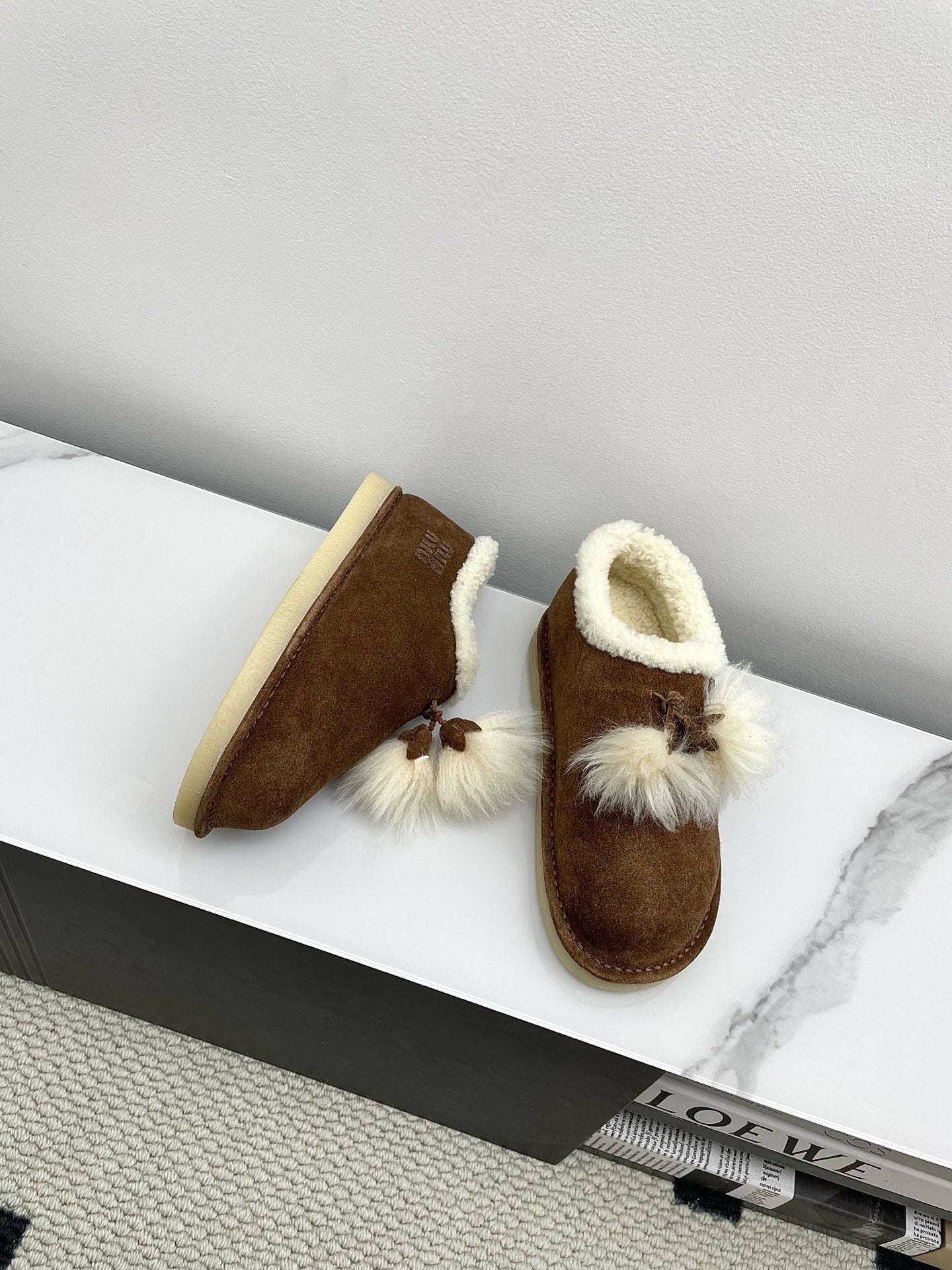 Черевики MIUMIU 26S ANKLE SHEARLING З ТЕМНО-КОРИЧНЕВОЇ ЗАМШІ