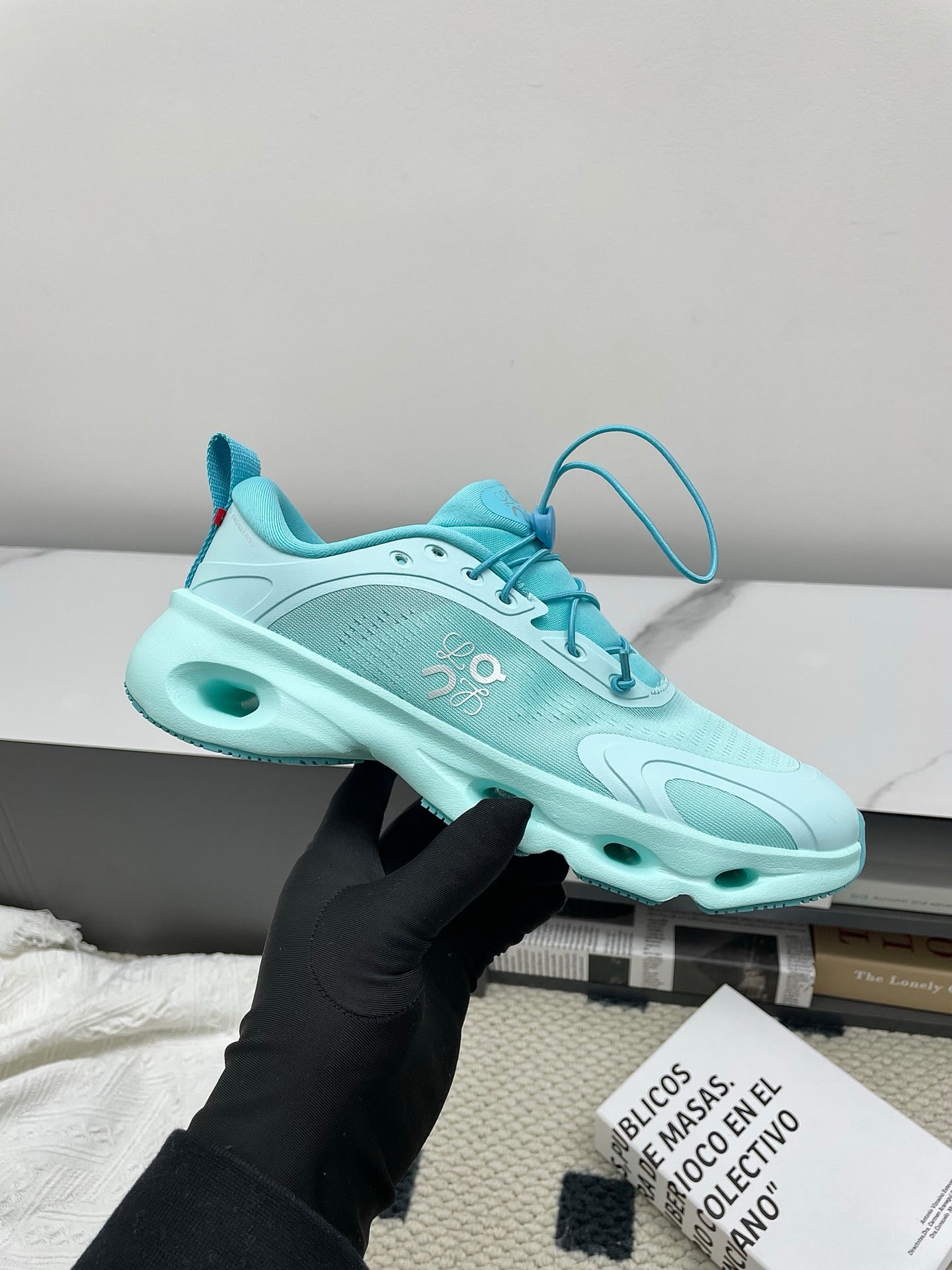 КРОСІВКИ LOEWE 26S CLOUDSOLO З ПЕРЕРОБЛЕНОГО ПОЛІЕСТЕРУ АКВА-СИНЬОГО КОЛЬОРУ