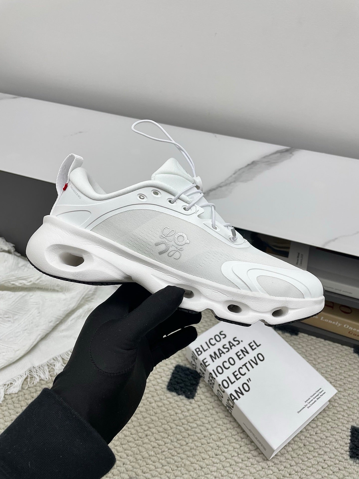 КРОСІВКИ LOEWE 26S CLOUDSOLO З БІЛОГО ПЕРЕРОБЛЕНОГО ПОЛІЕСТЕРУ