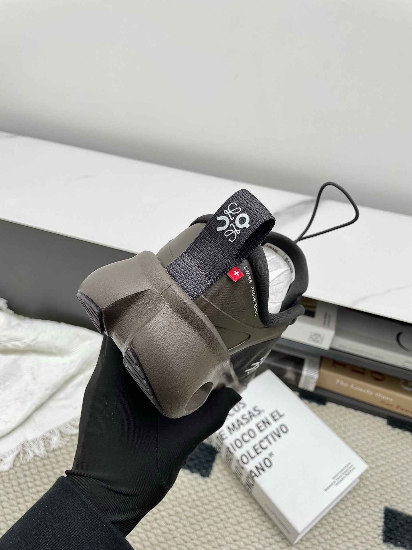 КРОСІВКИ LOEWE 26S CLOUDSOLO З ТЕМНО-КОРИЧНЕВОГО ПЕРЕРОБЛЕНОГО ПОЛІЕСТЕРУ