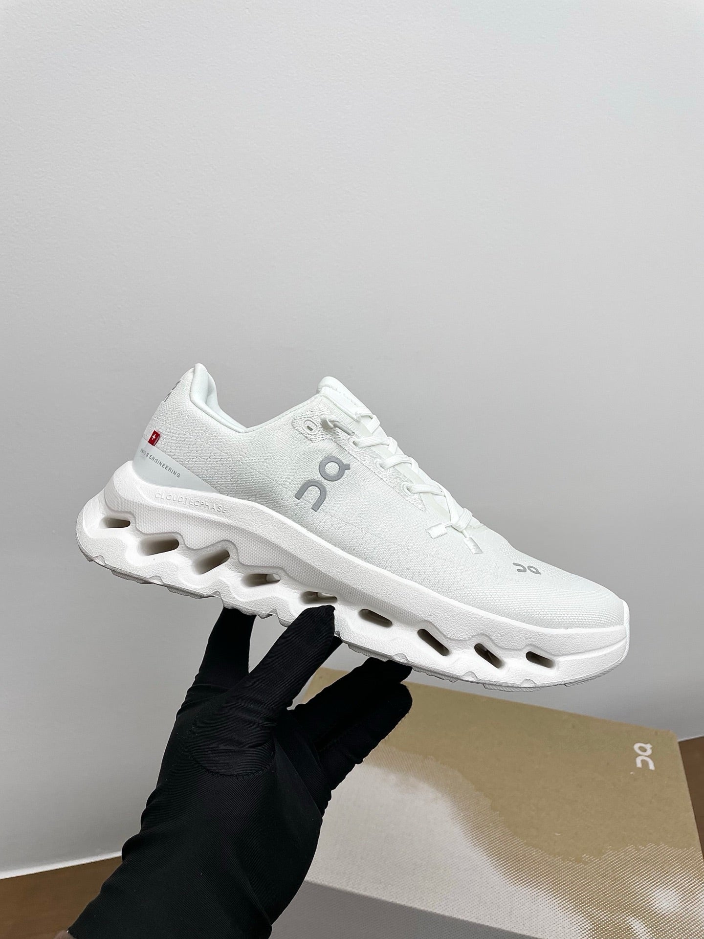 КРОСІВКИ LOEWE 26S CLOUDTILT З БІЛОГО ПЕРЕРОБЛЕНОГО ПОЛІЕСТЕРУ