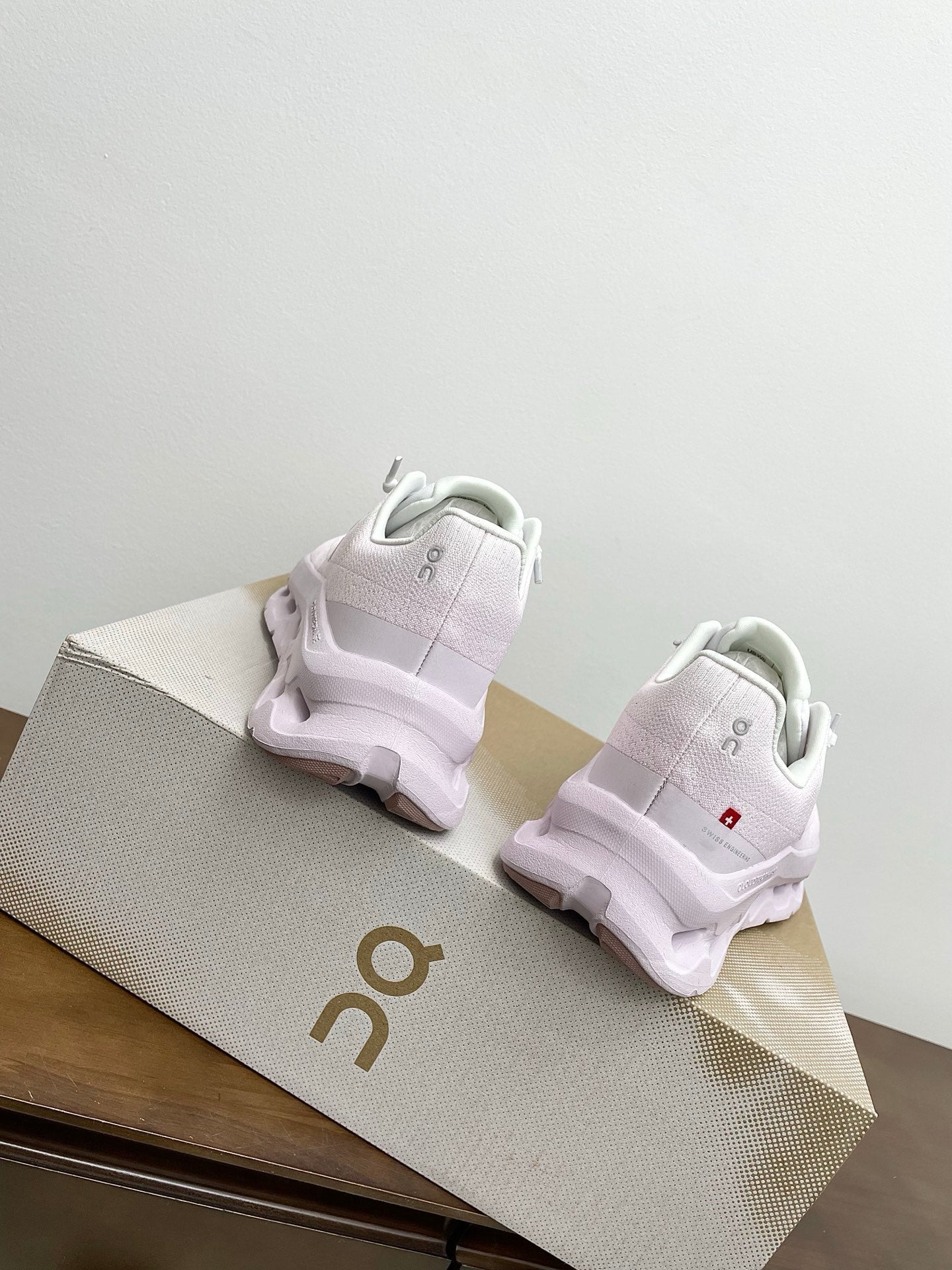 КРОСІВКИ LOEWE 26S CLOUDTILT ЗІ СВІТЛО-РОЖЕВОГО ПЕРЕРОБЛЕНОГО ПОЛІЕСТЕРУ