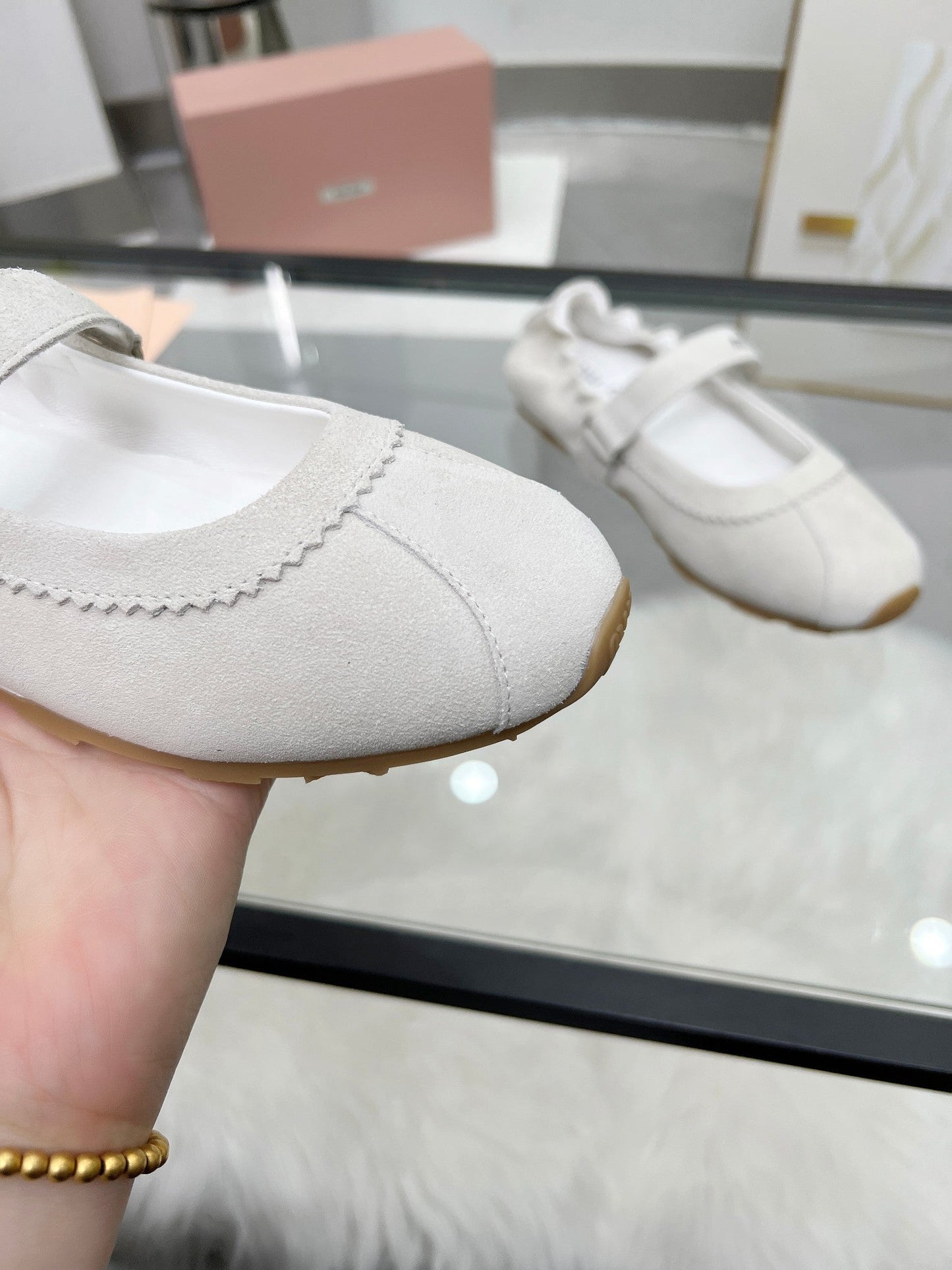 RUCHES NAPPA BALLERINAS IN OFF WHITE SUEDE - 35