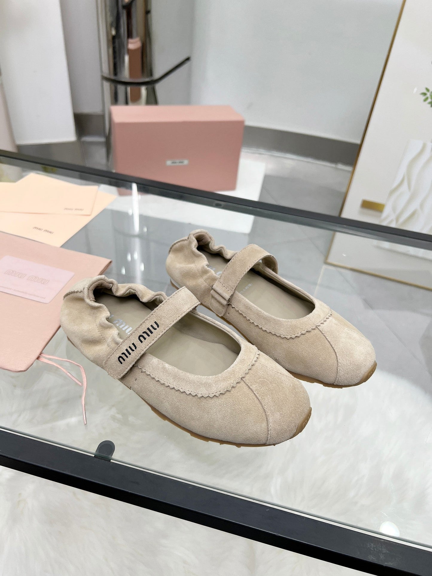 RUCHES NAPPA BALLERINAS IN BEIGE SUEDE - 35