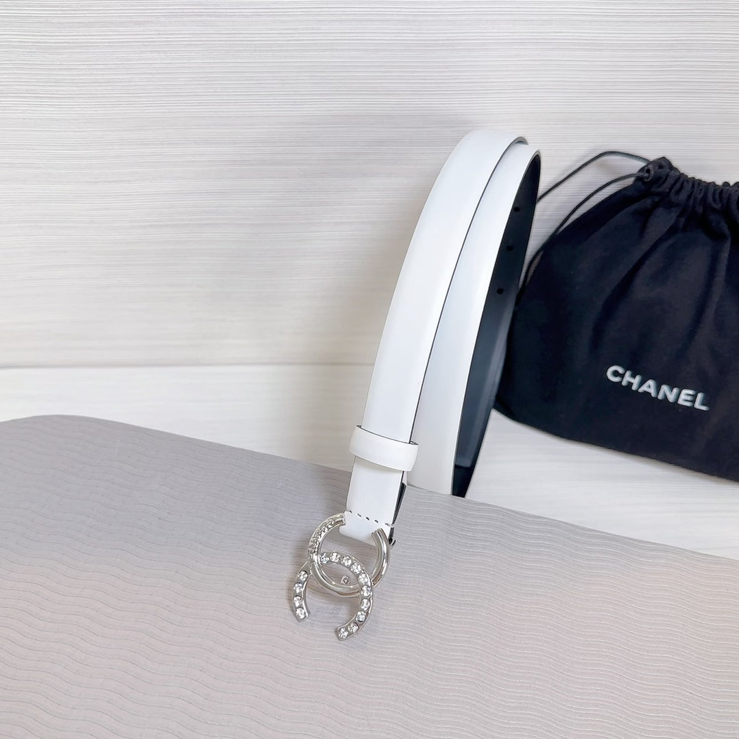 CC BELT 20 MM IN WHITE SMOOTH CALFSKIN SILVER HARDWARE ATTACH RHINSTONE - 30