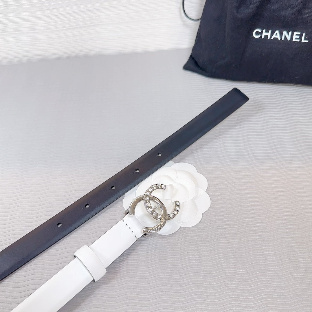 CC BELT 20 MM IN WHITE SMOOTH CALFSKIN SILVER HARDWARE ATTACH RHINSTONE - 30