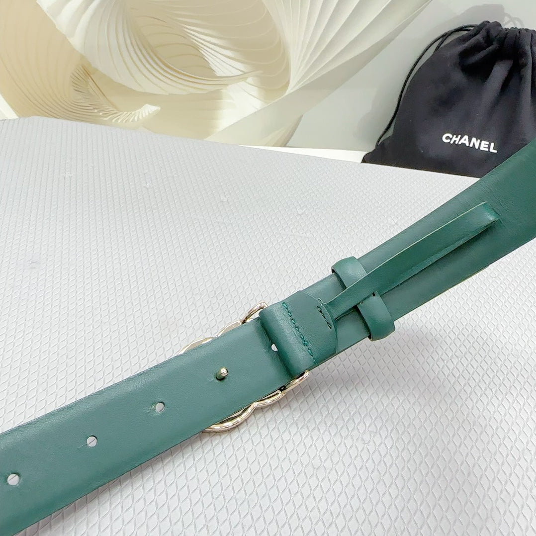 CC 30MM BELT IN COOL GREEN SHINNY CALFSKIN WHITE LOGO - 30